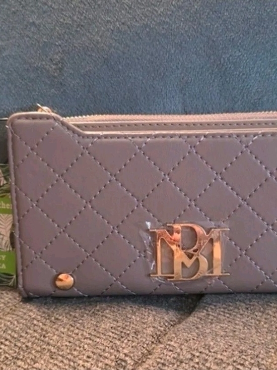 Mi Handbags - Badgley Mischka Quilted Zip Wallet in Lavender Gray with Gold Emblem